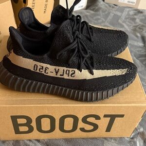 adidas Yeezy Boost 350 V2 Black